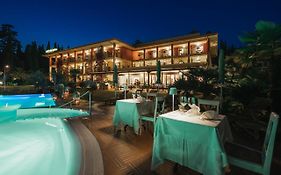 Villa Madrina Wellness Resort Hotel